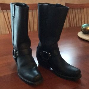 Fry harness boots